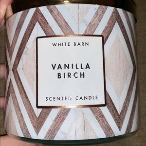 BRAND NEW BATH & BODY WORKS CANDLE